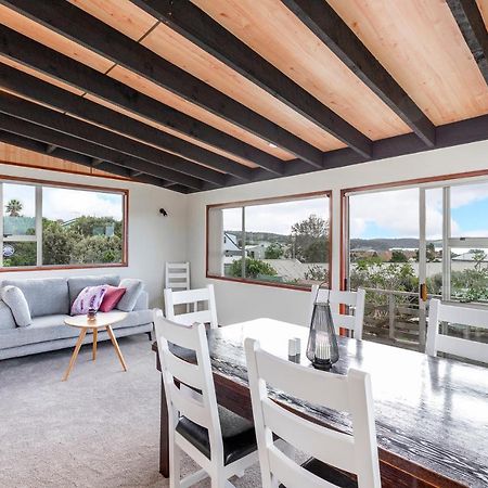 Couches, Bar Table & Kawau View Villa Snells Beach ภายนอก รูปภาพ