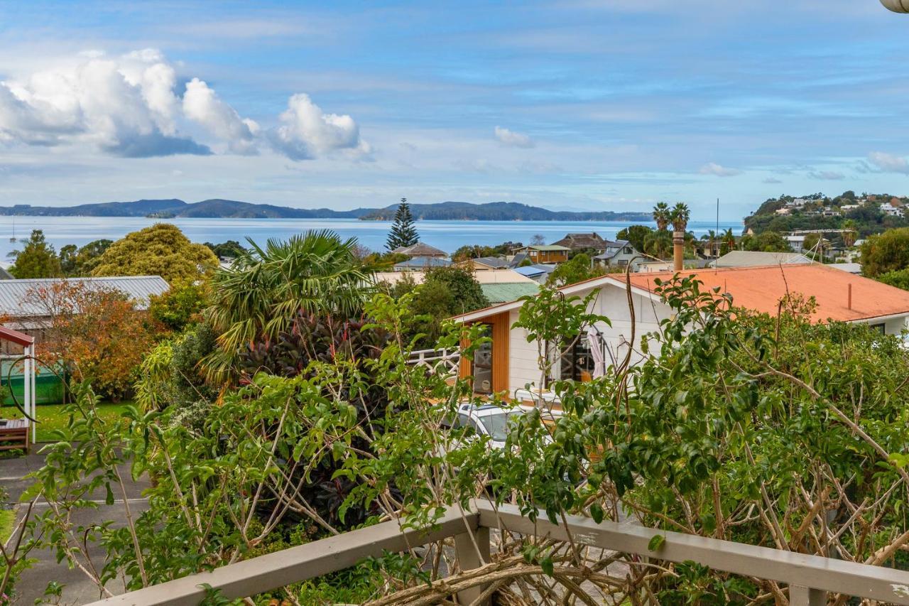 Couches, Bar Table & Kawau View Villa Snells Beach ภายนอก รูปภาพ